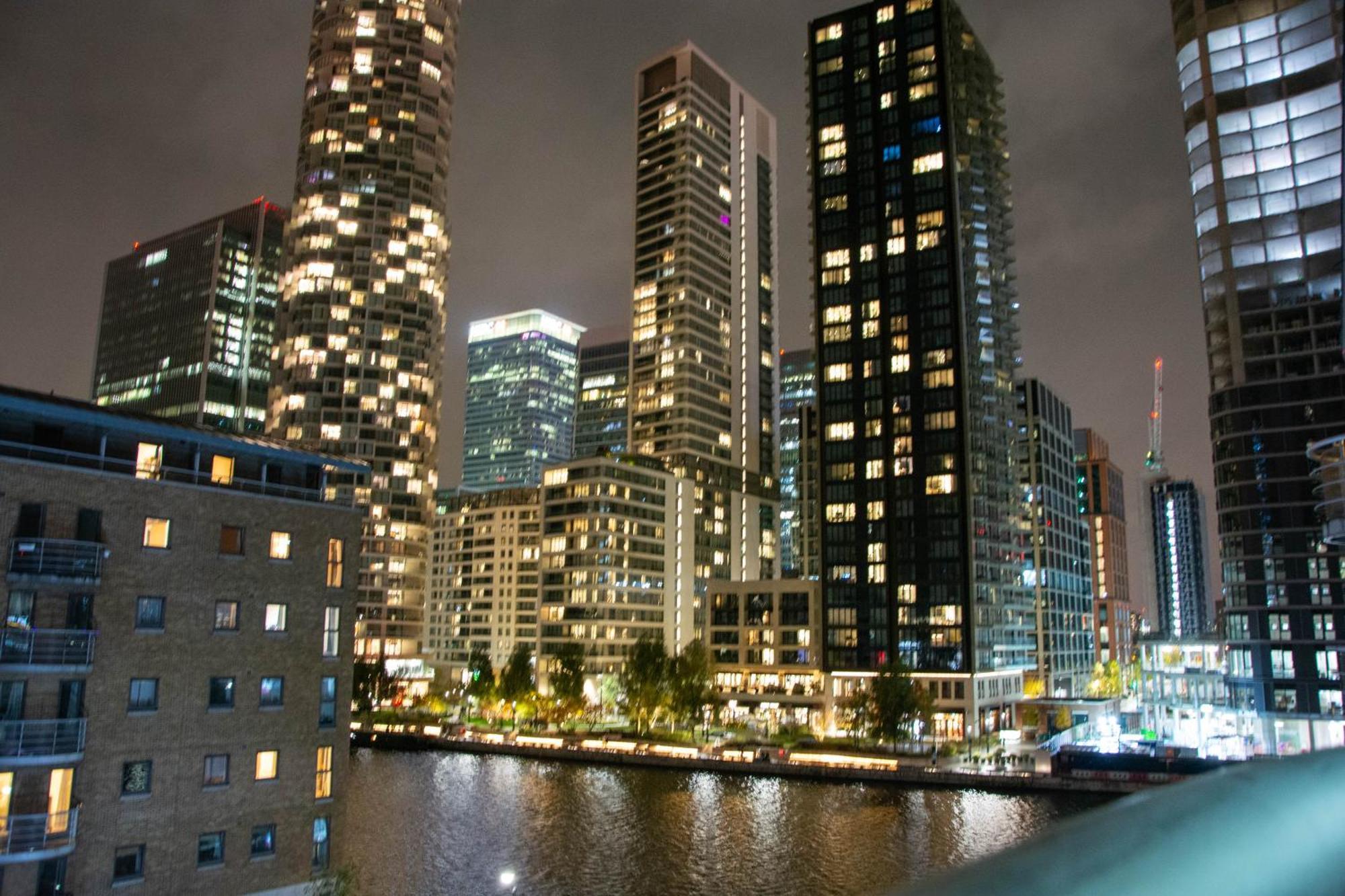 Meridian Stays Canary Wharf Close To Excel And O2 Лондон Екстериор снимка